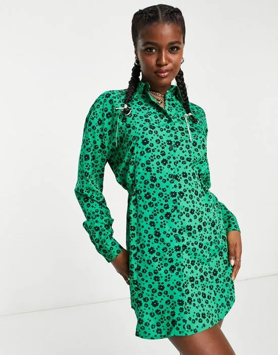 https://images.styletyx.com/images/ditsy-floral-belted-mini-shirt-dress-in-emerald-green-wednesday-s-girl-13060683_2.webp