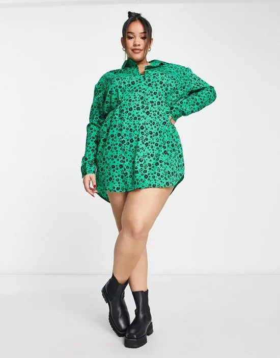 https://images.styletyx.com/images/ditsy-floral-belted-mini-shirt-dress-in-emerald-green-wednesday-s-girl-curve-13063134_2.webp