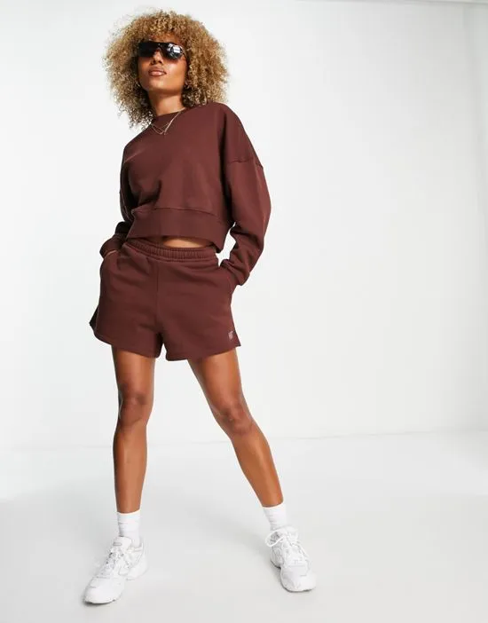 https://images.styletyx.com/images/dolphin-sweat-short-in-brown-hiit-2539588_3.webp