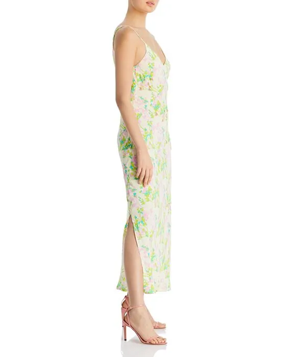 https://images.styletyx.com/images/doom-floral-slip-dress-essentiel-antwerp-13327839_5.webp