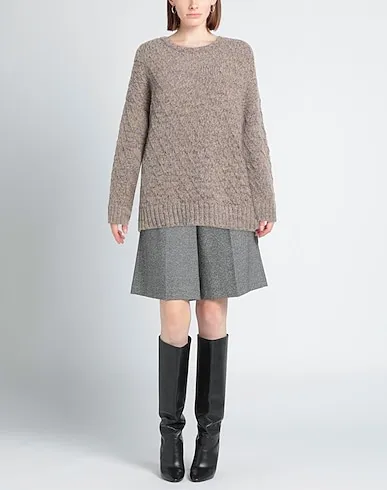 https://images.styletyx.com/images/dove-grey-knitted-sweater-massimo-alba-998942501_2.webp
