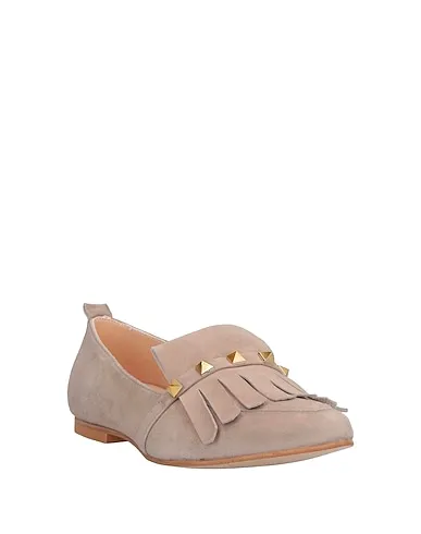 https://images.styletyx.com/images/dove-grey-leather-loafers-marian-3328710_2.webp