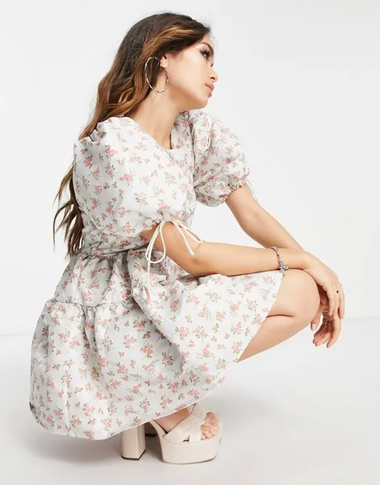 https://images.styletyx.com/images/dream-sister-jane-puff-sleeve-mini-dress-with-open-back-in-delicate-rose-jacquard-sister-jane-2488766_3.webp