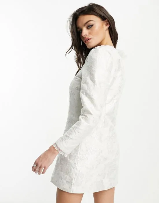 https://images.styletyx.com/images/dream-sister-jane-tailored-jacquard-mini-dress-in-ivory-sister-jane-13027373_3.webp