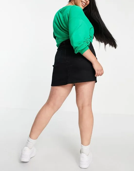 https://images.styletyx.com/images/dtt-plus-clara-high-waisted-stretch-denim-skirt-in-black-don-t-think-twice-plus-1960926_2.webp