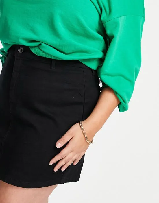 https://images.styletyx.com/images/dtt-plus-clara-high-waisted-stretch-denim-skirt-in-black-don-t-think-twice-plus-1960926_3.webp