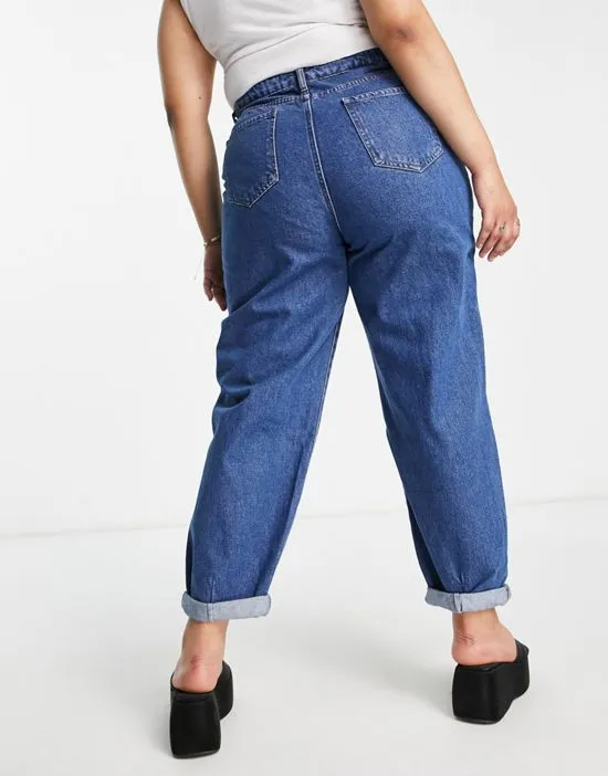 https://images.styletyx.com/images/dtt-plus-grace-balloon-leg-jeans-in-mid-blue-don-t-think-twice-plus-1958328_2.webp
