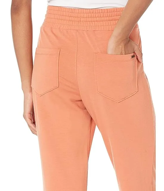 https://images.styletyx.com/images/easy-flare-pants-hurley-3103866_3.webp