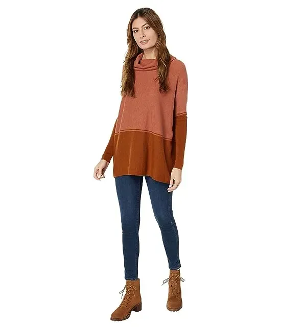 https://images.styletyx.com/images/edgewood-poncho-sweater-smartwool-1009141028_4.webp