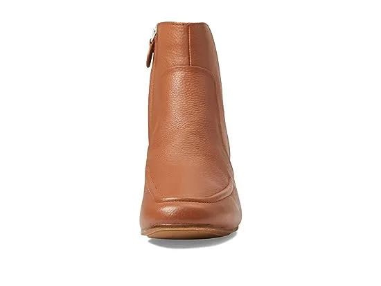 https://images.styletyx.com/images/ella-apron-bootie-gentle-souls-by-kenneth-cole-13307124_2.webp