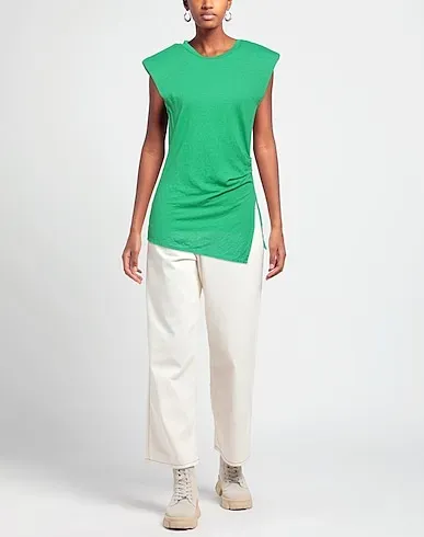 https://images.styletyx.com/images/emerald-green-jersey-t-shirt-nude-13097859_2.webp