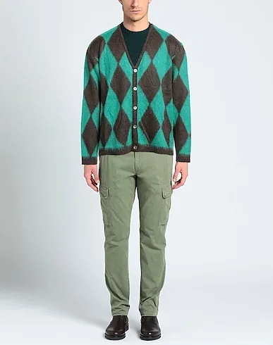 https://images.styletyx.com/images/emerald-green-knitted-cardigan-paura-1751035486_2.webp