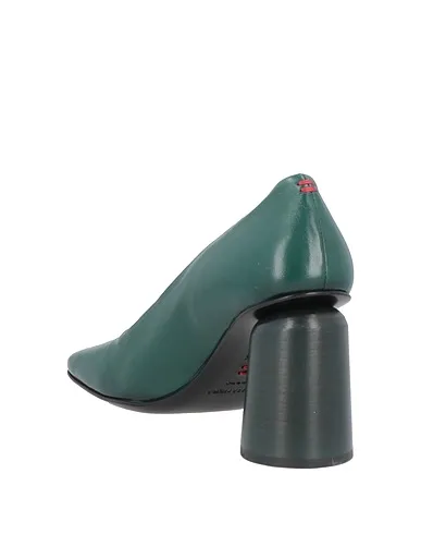 https://images.styletyx.com/images/emerald-green-leather-pump-halmanera-1004256164_3.webp