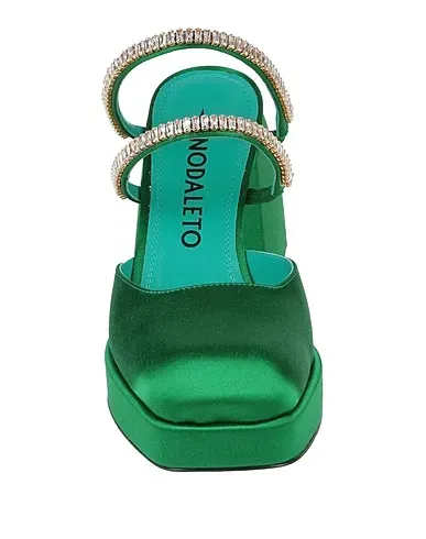 https://images.styletyx.com/images/emerald-green-satin-mules-and-clogs-nodaleto-1004122386_4.webp