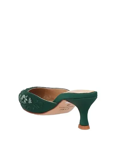 https://images.styletyx.com/images/emerald-green-satin-mules-and-clogs-zyne-1225238032_3.webp