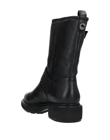 https://images.styletyx.com/images/emporio-armani-black-women-s-ankle-boot-emporio-armani-1232903_3.webp