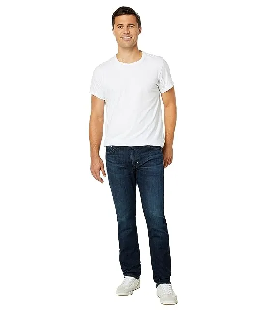https://images.styletyx.com/images/everett-slim-straight-in-5-years-resident-ag-jeans-2405223_4.webp