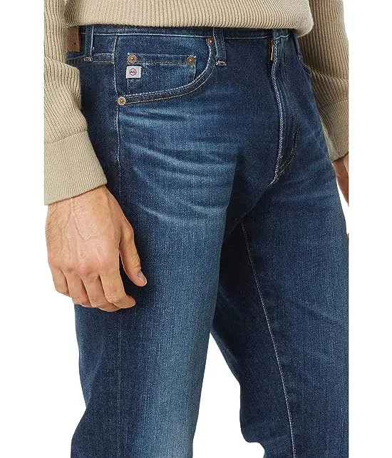 https://images.styletyx.com/images/everett-slim-straight-in-7-years-mount-rainier-ag-jeans-2552811_3.webp
