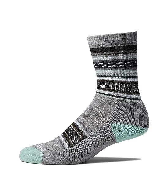 https://images.styletyx.com/images/everyday-regarita-crew-socks-smartwool-13196840_1.webp