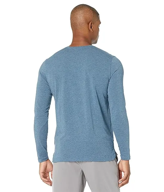 https://images.styletyx.com/images/everywear-long-sleeve-henley-tasc-performance-13269162_2.webp