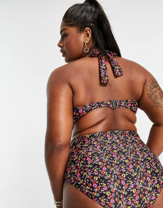 https://images.styletyx.com/images/exclusive-high-waist-bikini-bottoms-in-black-ditsy-floral-vero-moda-curve-2558086_2.webp