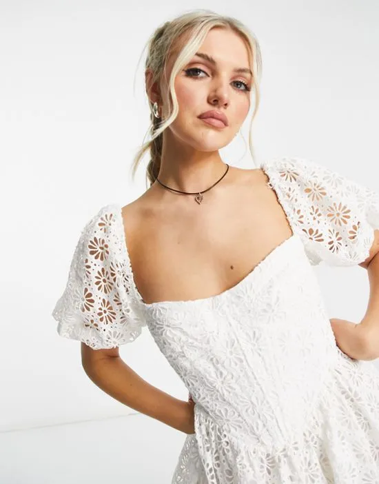 https://images.styletyx.com/images/eyelet-corset-mini-dress-in-white-bardot-13174344_4.webp