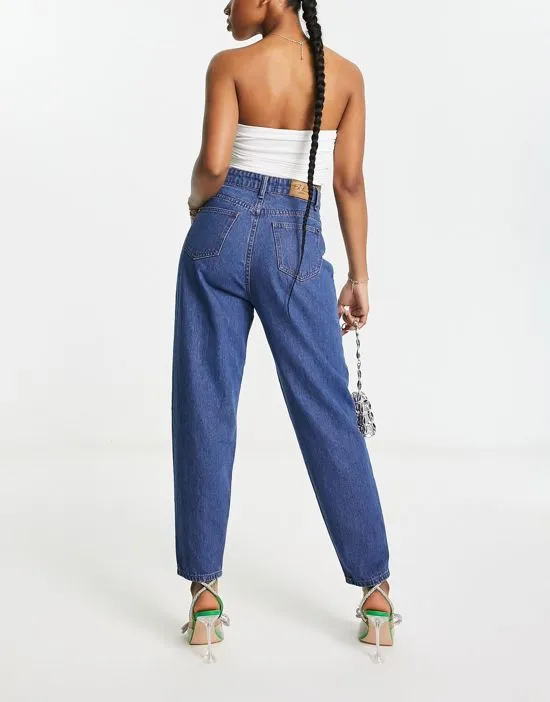 https://images.styletyx.com/images/fae-high-waist-mom-jeans-in-dark-blue-fae-13285851_2.webp