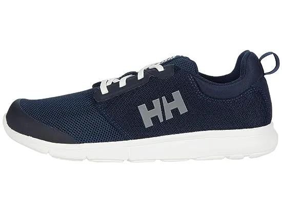 https://images.styletyx.com/images/feathering-helly-hansen-2761377_4.webp