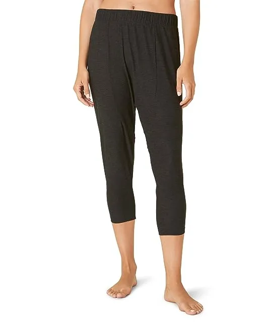 https://images.styletyx.com/images/featherweight-turn-in-sleep-pants-beyond-yoga-3118550_1.webp