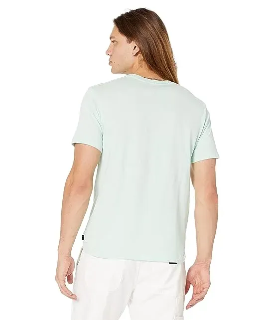 https://images.styletyx.com/images/fill-me-up-short-sleeve-tee-rip-curl-12991980_2.webp