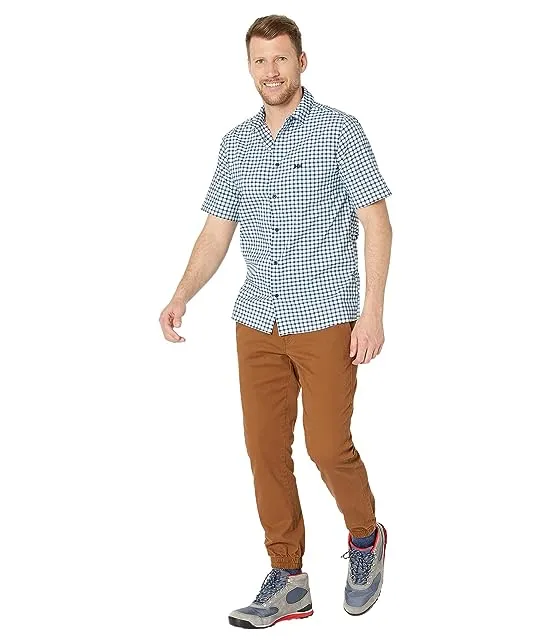 https://images.styletyx.com/images/fjord-quick-dry-short-sleeve-shirt-2-0-helly-hansen-2780413_4.webp