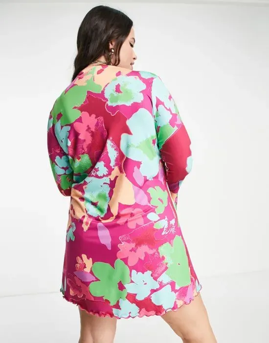 https://images.styletyx.com/images/flared-sleeve-mini-dress-in-pink-floral-only-curve-2175466_2.webp