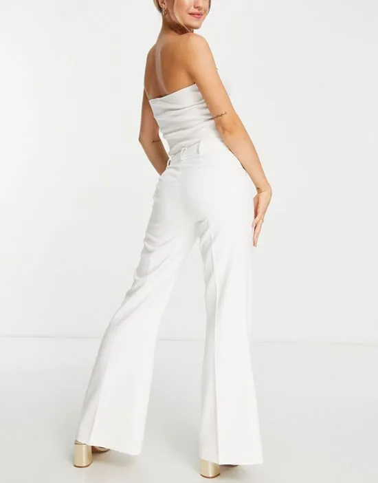 https://images.styletyx.com/images/flared-tailored-pants-in-ivory-ever-new-3179556_3.webp