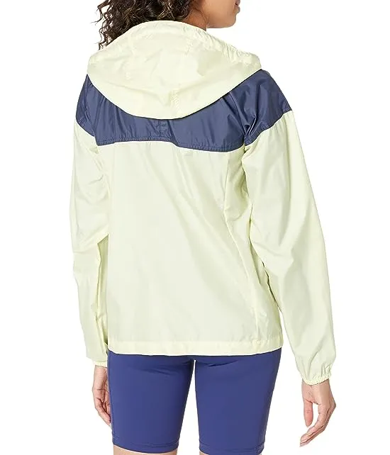 https://images.styletyx.com/images/flash-challengertm-windbreaker-columbia-13199179_2.webp