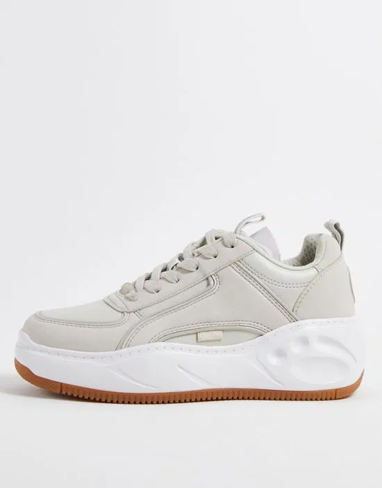 https://images.styletyx.com/images/flat-simple-2-0-flatform-sneakers-in-cream-buffalo-1735718_1.webp