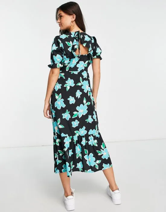 https://images.styletyx.com/images/floral-wrap-front-open-back-midi-dress-in-blue-new-look-3068369_3.webp