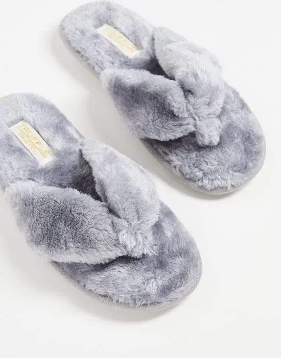 https://images.styletyx.com/images/fluffy-toe-post-slippers-in-cream-truffle-collection-2769508_1.webp