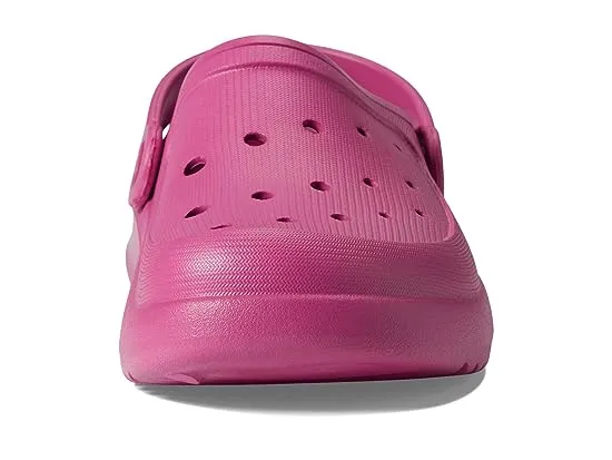 https://images.styletyx.com/images/foamies-summer-chill-clog-skechers-2820620_2.webp