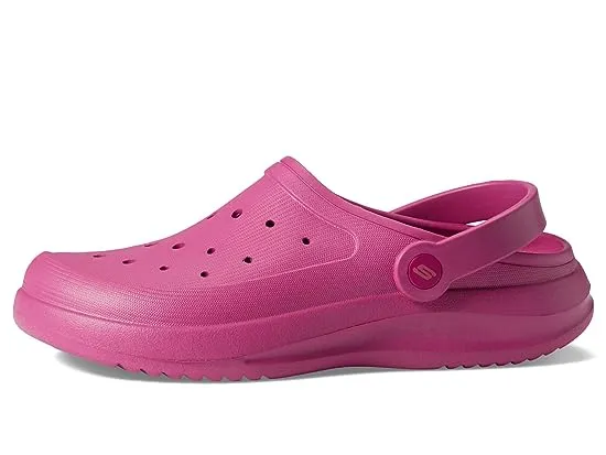 https://images.styletyx.com/images/foamies-summer-chill-clog-skechers-2820620_4.webp