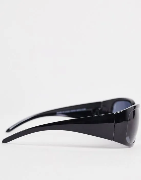 https://images.styletyx.com/images/frame-90s-mid-oval-sunglasses-black-asos-design-1915930_2.webp