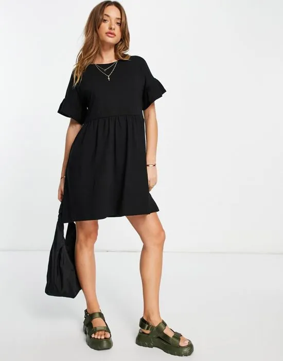 https://images.styletyx.com/images/frill-smock-t-shirt-mini-dress-in-black-river-island-2823790_1.webp