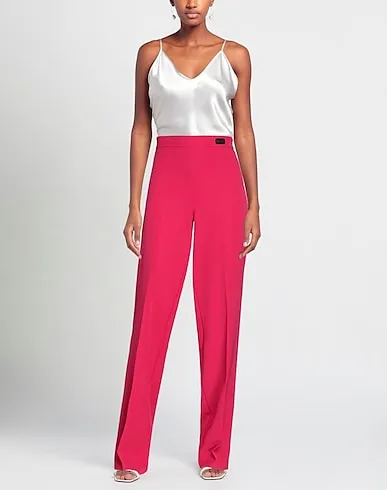 https://images.styletyx.com/images/fuchsia-crepe-casual-pants-be-blumarine-2163351_2.webp