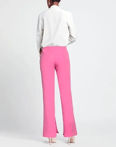 https://images.styletyx.com/images/fuchsia-crepe-casual-pants-kontatto-13440180_3.webp