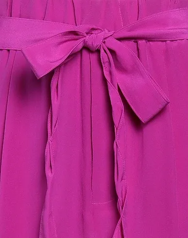 https://images.styletyx.com/images/fuchsia-crepe-mini-skirt-jejia-12908382_4.webp