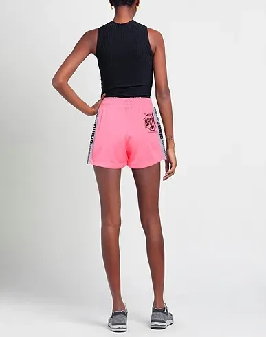 https://images.styletyx.com/images/fuchsia-jersey-shorts-bermuda-bhmg-13047746_3.webp