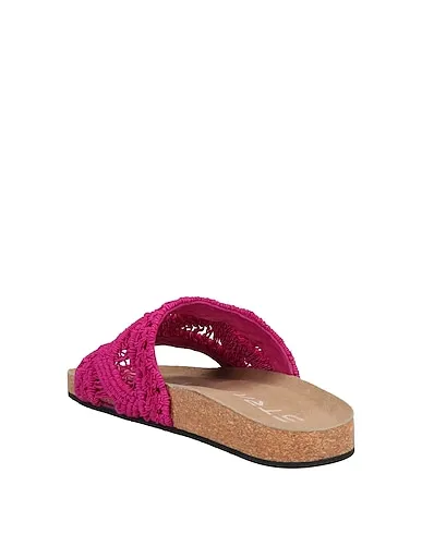 https://images.styletyx.com/images/fuchsia-knitted-sandals-strategia-13355317_3.webp
