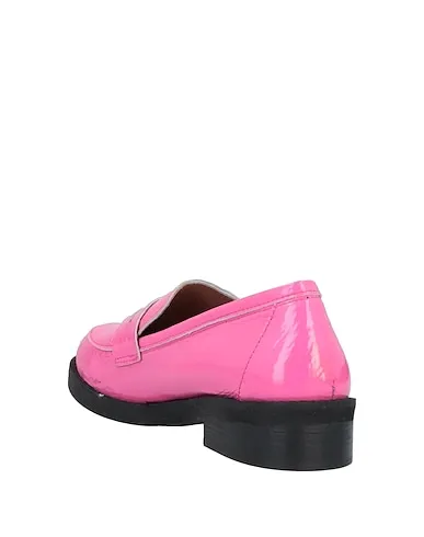 https://images.styletyx.com/images/fuchsia-leather-loafers-islo-isabella-lorusso-13304059_3.webp