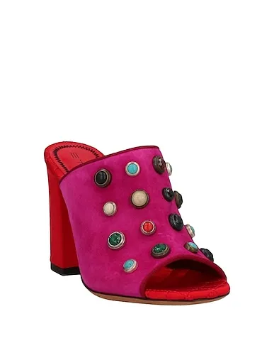 https://images.styletyx.com/images/fuchsia-leather-sandals-etro-13259004_2.webp