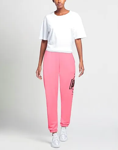 https://images.styletyx.com/images/fuchsia-sweatshirt-casual-pants-bhmg-1003974287_2.webp