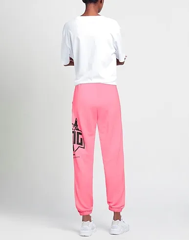 https://images.styletyx.com/images/fuchsia-sweatshirt-casual-pants-bhmg-1003974287_3.webp